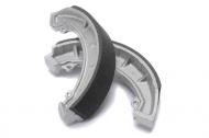 Brake Shoe Set, Front. Fits 8\" Twin Leading Shoe Front Brake As Fitted To Triumph 650 Models From 1968-1970. TR6 Trophy/ Tiger 1968-1970, T120 Bonneville 1968-1970.