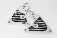 This is a finned billet aluminum mounting plate set.
